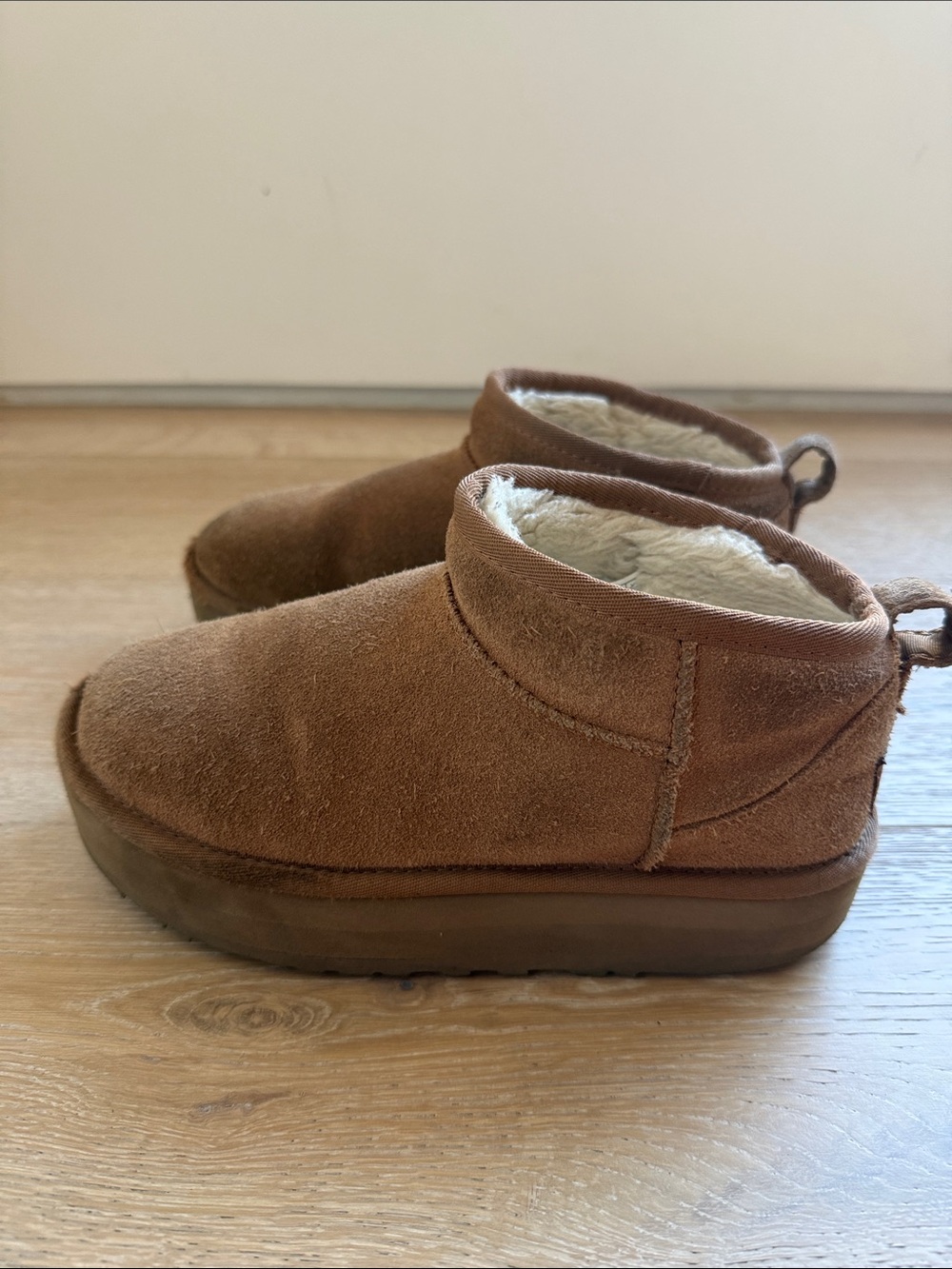 Ugg Kids Platform Boots Chestnut Brown Sz 3